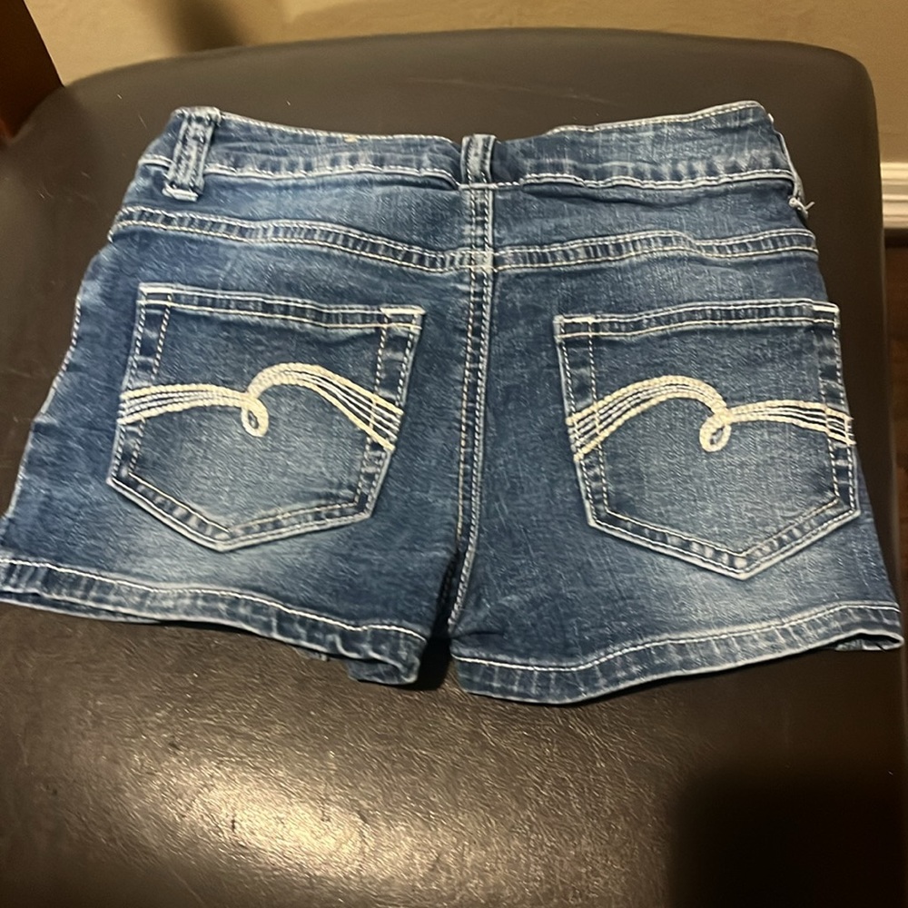 Shorts - Picture 2 of 2